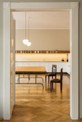 No Architects, Byt na nábřeží – foto