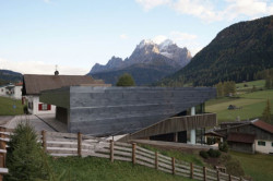 Vila Drei Birken, Plasma studio