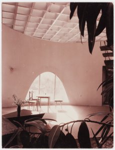 Vlastní dům ve Wroclawi dokončil Witold Lipiński v roce 1967.
