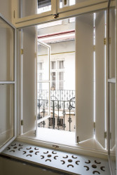 Rekonstrukce činžovního bytu s pavlačí, No Architects