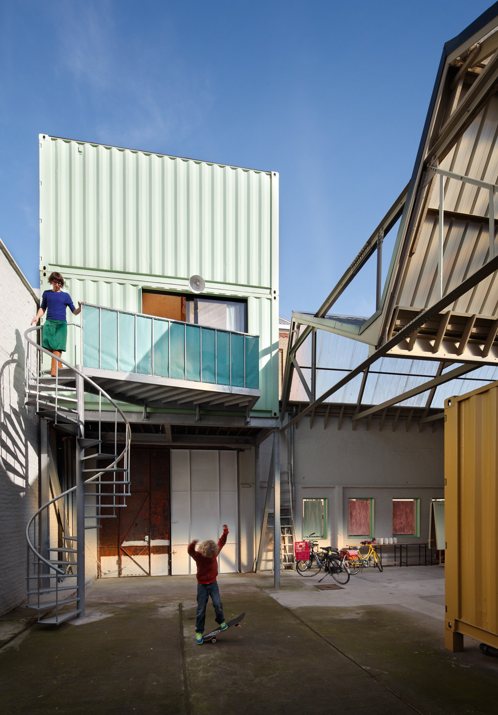 Přestavba industriální budovy na rodinný dům v Gentu, NU architectuuratelier