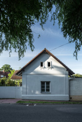 Rekonstrukce rodinného domu v Kolovratech, OTA ateliér (Tomáš Henel, Ondřej Fiala)