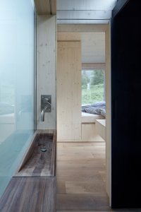 Ark-Shelter, Michiel De Backer, Martin Mikovčák