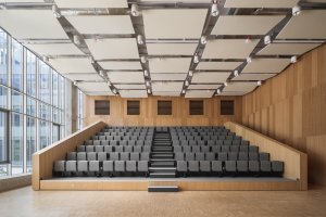 Architektonické studio Kuryłowicz & Associates realizovali ve Varšavě novou budovu Fakulty aplikované lingvistiky a moderních jazyků Varšavské univerzity