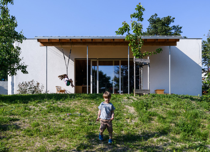 Dům Hexagon, GutGut/ Štefan Polakovič, Lukáš Kordík. Foto: Nora a Jakub Čaprnkovci, výřez z fotografie