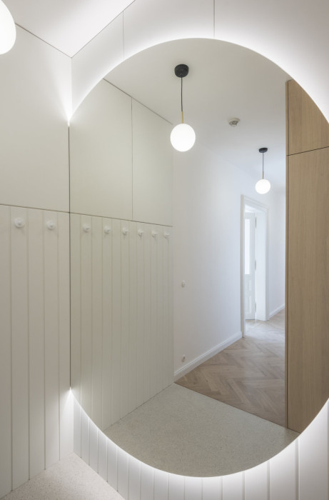 DEVOTO realizovalo interiérové vybavení rekonstrukce secesního bytu na Masarykově nábřeží (martin cenek architecture)