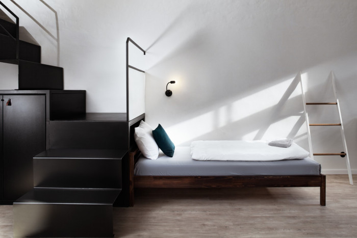 Hostel Long Story Short, Denisa Strmisková