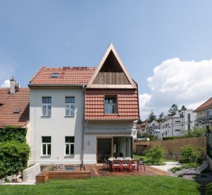 Přestavba prvorepublikové vily v Brně podle návrhu studia AEIOU