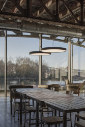 Kolekce svítidel Multinova.