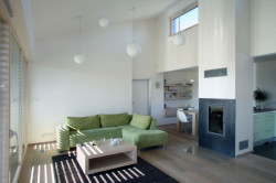 Vladimír Balda architekt, Přízemní dům se slunolamem – foto