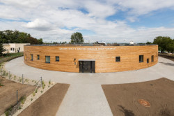 Projektil architekti, Novostavba pavilonu prvního stupně základní školy, Líbeznice - foto