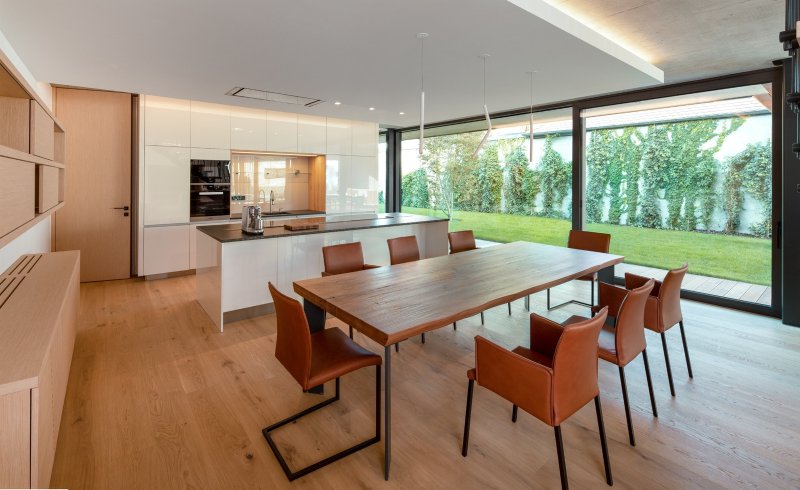 Rodinný dům v Průhonicích od Kamil Mrva Architects
