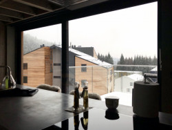 Interiér bytů jednoho z nových apartmánových domů od studia Kvalitář