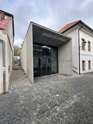 Rekonstrukce Jiráskova divadla v České Lípě, ateliér Adam Rujbr Architects (Adam Rujbr, spolupráce Aleš Chlád, Monika Prostředníková, Kateřina Gayerová, Michaela Bastlová, Lucie Tlustá, Jitka Skuhravá)