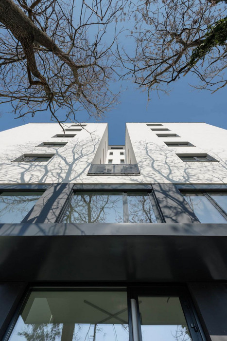 Compass Architekti, Polyfunkčný objekt Miletičova 5 – foto