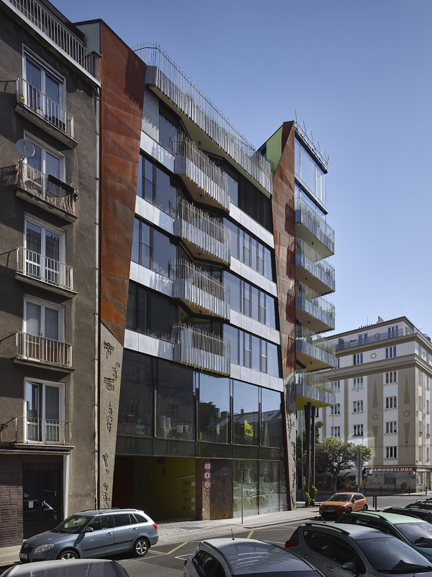 Komunardů XXXV, FIALA+NEMEC/ Stanislav Fiala