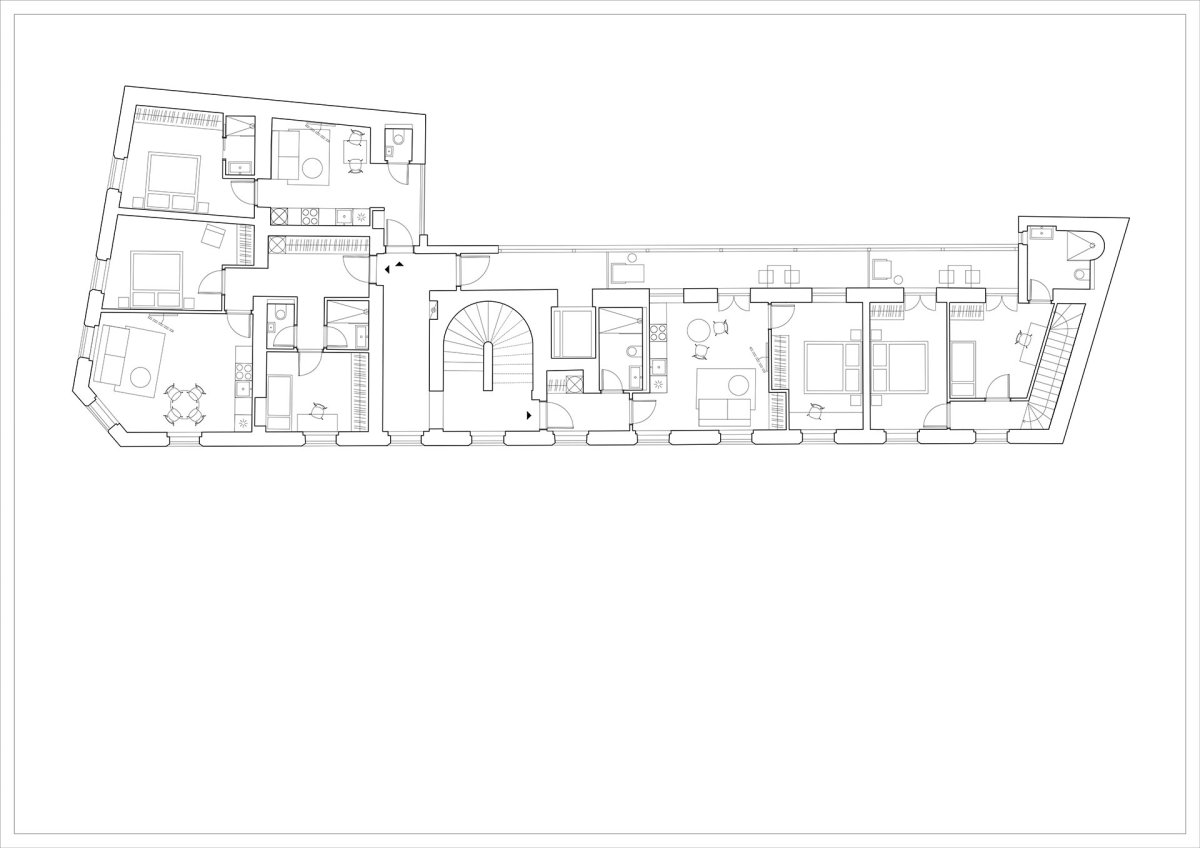 Půdorys 2.NP (Rekonstrukce pavlačového domu v Praze-Nuslích, Plus One Architects) 