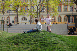 Revitalizace Komenského náměstí v Praze na Žižkově, MCA atelier/ Pavla Melková, Miroslav Cikán. Zdro: MCA atelier