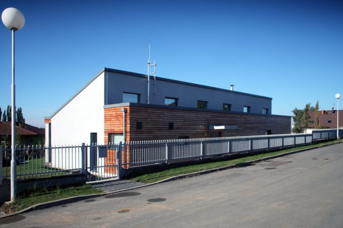 Vladimír Balda architekt, Přízemní dům se slunolamem – foto