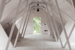 Přeměna stodoly na fotografické studio od Helga Blocksdorf Architektur