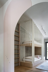 Dětský pokoj  (Industriální přestavba rodinného domu; Atel!er)