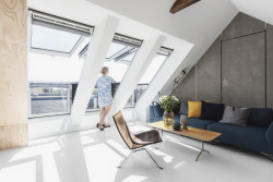 Střešní balkon Velux Cabrio.