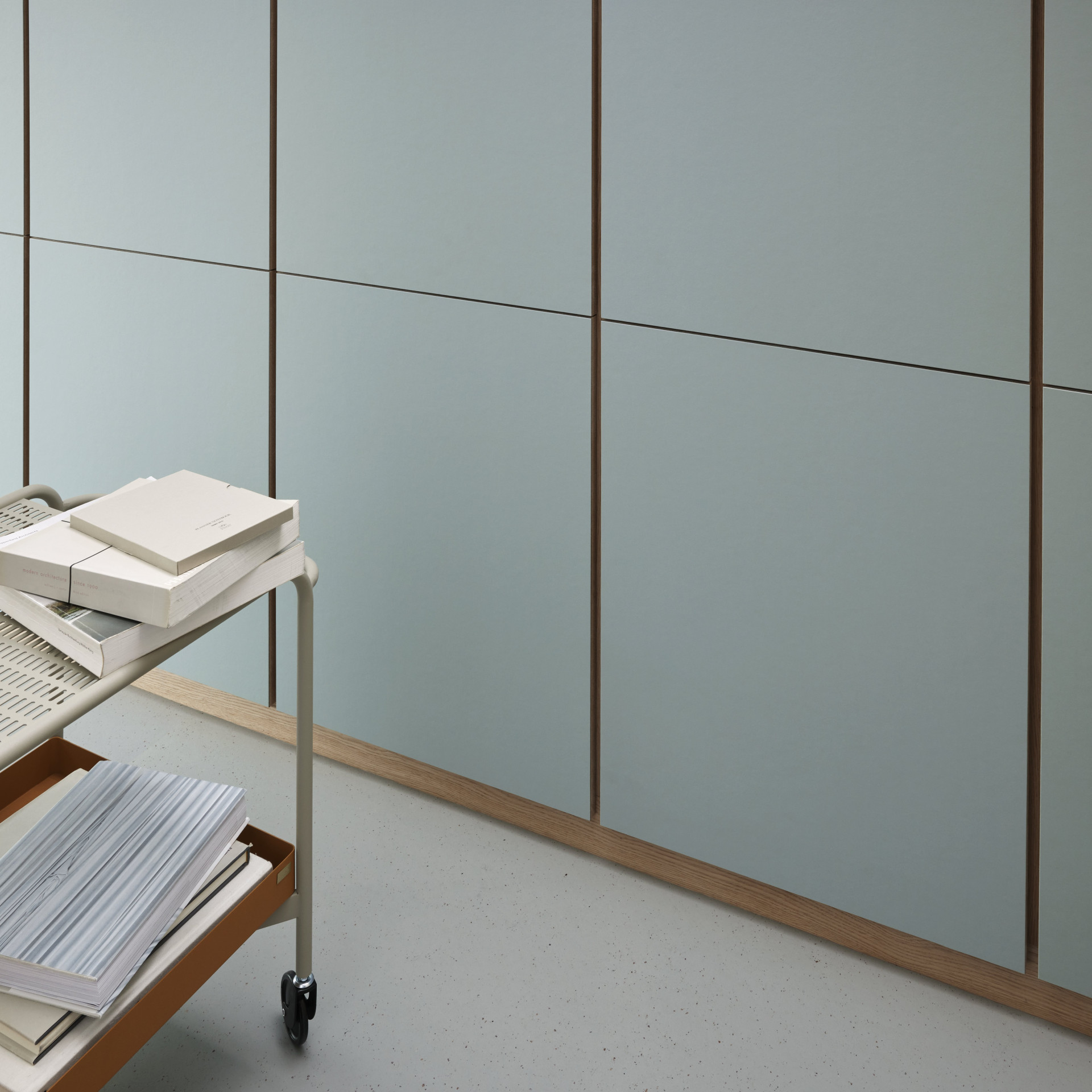 Nábytkové linoleum Forbo Flooring Systems v odstínu 4004 blue haze