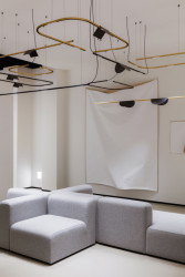 Svítidla Lass-Oh!, Delta Light - zdroj