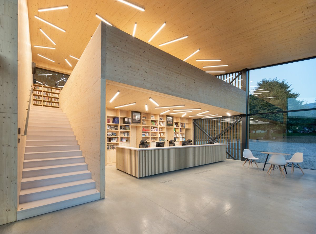  (Informační centrum v Trojanovicích; Kamil Mrva Architects, Dodavatel: EB-stavební společnost)