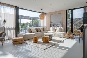 Dřevostavby VESPER HOMES spojují krásnou architekturu, zdravé prostředí i příjemnou atmosféru. (Na obrázku rodinný dům v Olomouci)