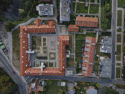 Ateliér AU plan zrekonstruoval Jinonický dvůr. Vznikly zde byty s dotekem historie.