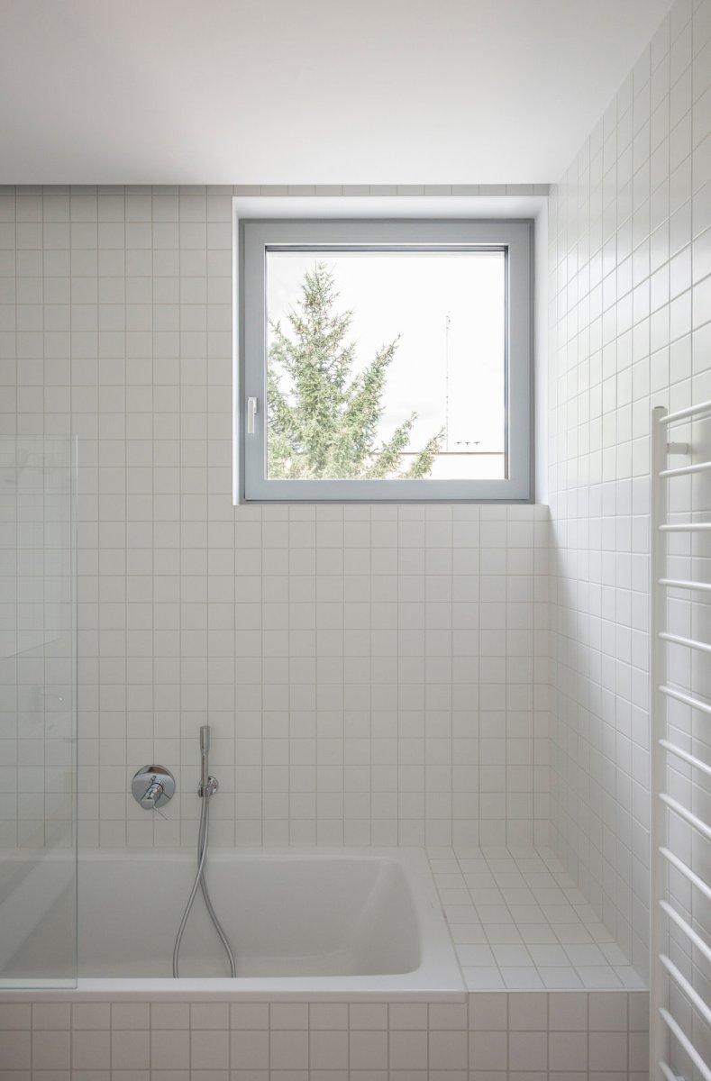 Koupelna (Terasový dvojdům v Krči, martin cenek architecture)