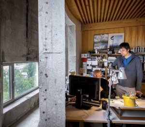 Obr. 5b: Sídlo architektonického ateliéru ve vodojemu Nobelovy dynamitky, Bratislava, Slovenská republika, interiér - foto