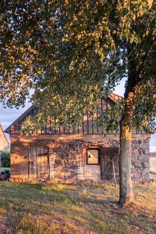 Přeměna stodoly na fotografické studio od Helga Blocksdorf Architektur