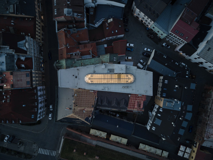 Konverze domu nábytku na budovu Českého rozhlasu Olomouc podle návrhu studia Atelier 38