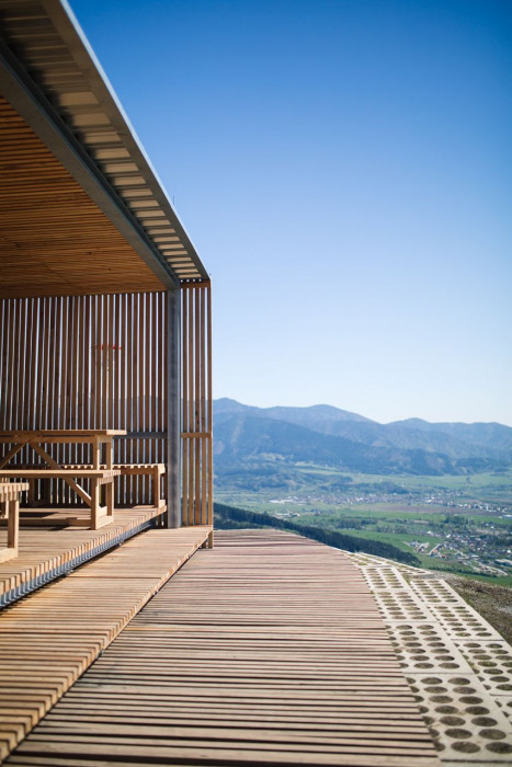 2021 architekti, LABAK, Lávka a prístrešok na Straníku – foto