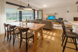 Chata Z, COMPASS architekti / Matej Grébert, Miroslava Gašparová, Roman Čambál, Peter Dostál, Juraj Benetin