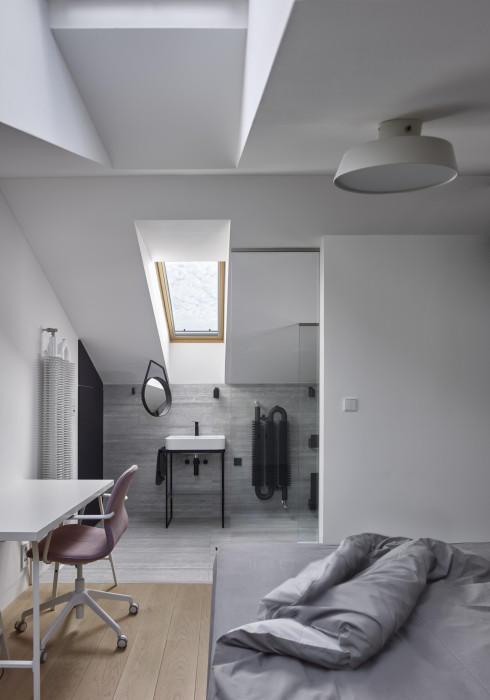 Rekonstrukce řadového domu v Újezdu nad Lesy od architektky Terezy Čudové Ajmové