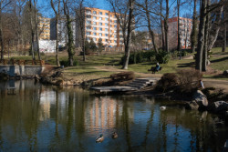 V centru je navíc i příjemný zámecký park.