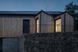 Boq architekti navrhli atriový rodinný dům na jižní Moravě