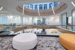 Chill out zóna (Textilia – zreknstruovaná ikona Ostravy; Master Design)