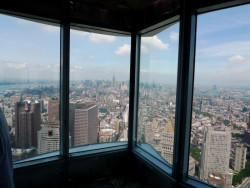 Frank Gehry, mrakodrap na 8 Spruce Street, výhled z bytu, foto