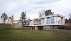 Soukromá residence od studia Acht spol. s.r.o.