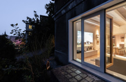 Rekonstrukce přízemního bytu, What architects