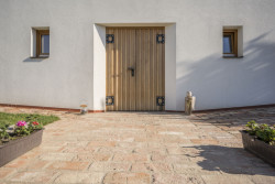 Rodinný dům Nový Šaldorf, Létající inženýři