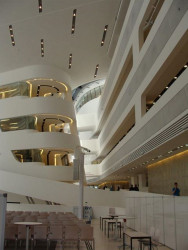 Zaha Hadid, Knihovna a vzdělávací centrum Wirstchaftsuniversität, Vídeň – foto