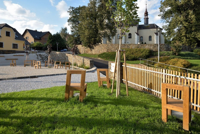 Náves ve Velké Polomi, Ateliér 38,