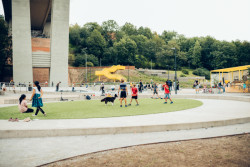 Hlavní architektka ateliéru LOXIA architects navrhla nové sportovní a volnočasové plochy pod pražským Nuselským mostem