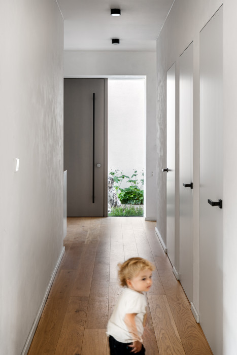 "Dům propojen se zelení" na Praze 9 od studia Iveta Langerová architekti