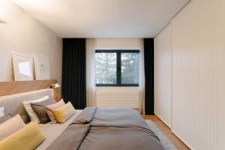 Interiérová designérka Kamila Jarkovská navrhla interiér zrekonstruovaného rodinného domu na pražském Žižkově